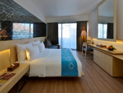 デラックスルーム