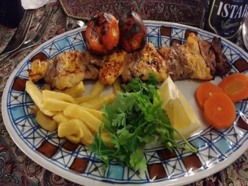 シャルゼ（Sharzeh Traditional Restaurant）