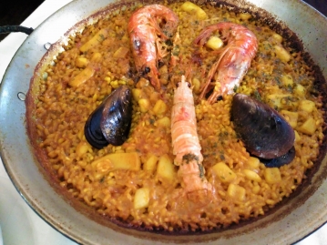 PAELLA REAL　（パエジャ　レアル）