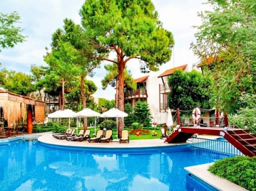 プール（イメージ）