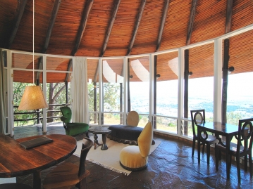 スイートルーム　リビングルーム