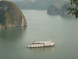 クルーズ船外観