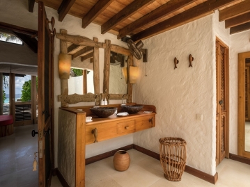 クルーソーヴィラ　内装②