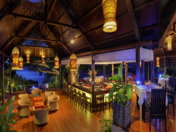 レストラン・バー