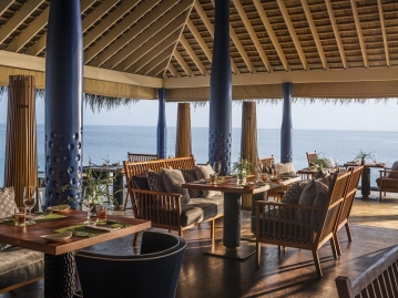 レストラン「SALT」