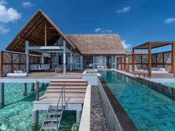 水上ヴィラ外観②