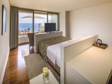 デラックスルーム