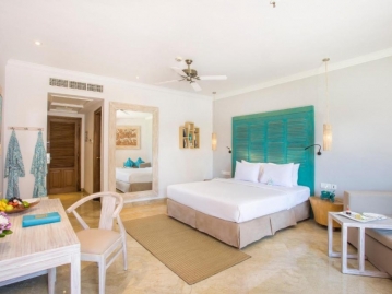 【羽田夜発/ベトジェット航空】★オールインクルーシブプラン★リーズナブルなカジュアルリゾート｜ソルメリア宿泊 ４日間｜往復送迎つき