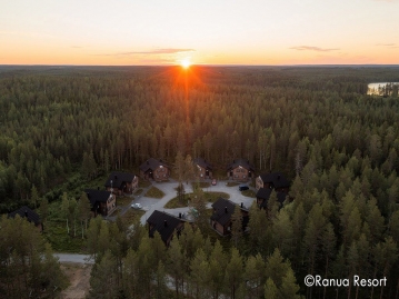 【座席数限定】羽田夜発ターキッシュエアラインズ利用！ラヌアの森を舞台にオーロラと動物たちに出会うワクワクの旅「ラヌア・リゾート・ホリデーヴィラ」に滞在 6日間