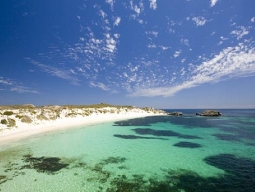 【大阪発着キャセイパシフィック航空便】自然と都市が調和した